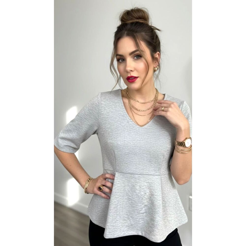 Ann Taylor | Heather Gray V-Neck Peplum Top | Size Small | Short Sleeve